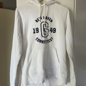 Hoodie gant - Super snygg hoodie från gant. Storlek L för kille