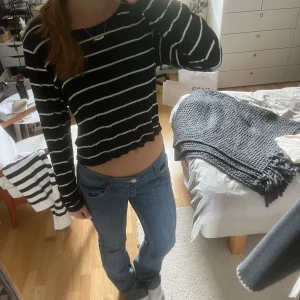 Randig tröja - Supersöt randig tröja 🩵 Pris kan diskuteras 💗💗