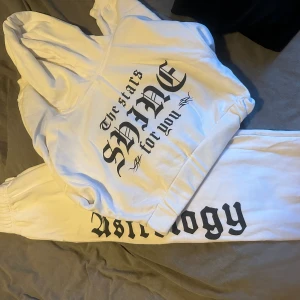 Mjukis sett - Bra skick , byxor med kort tröja 