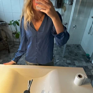 Blå blus  - Blå blus ifrån vila 