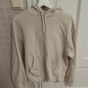 Hoodie - Fin lite oversized hoodie i fint skick