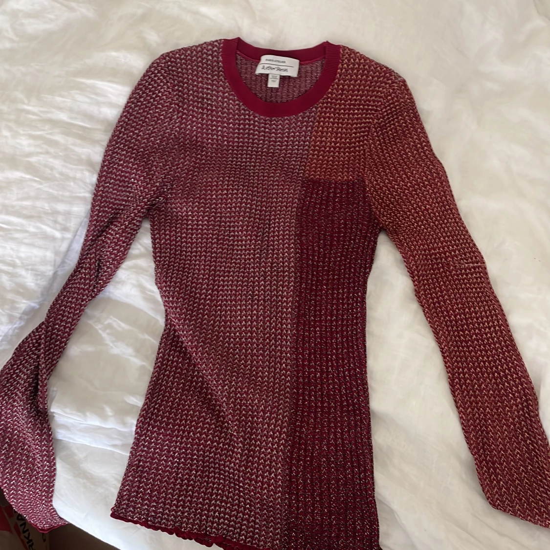 Glittrig långtröjs - 90