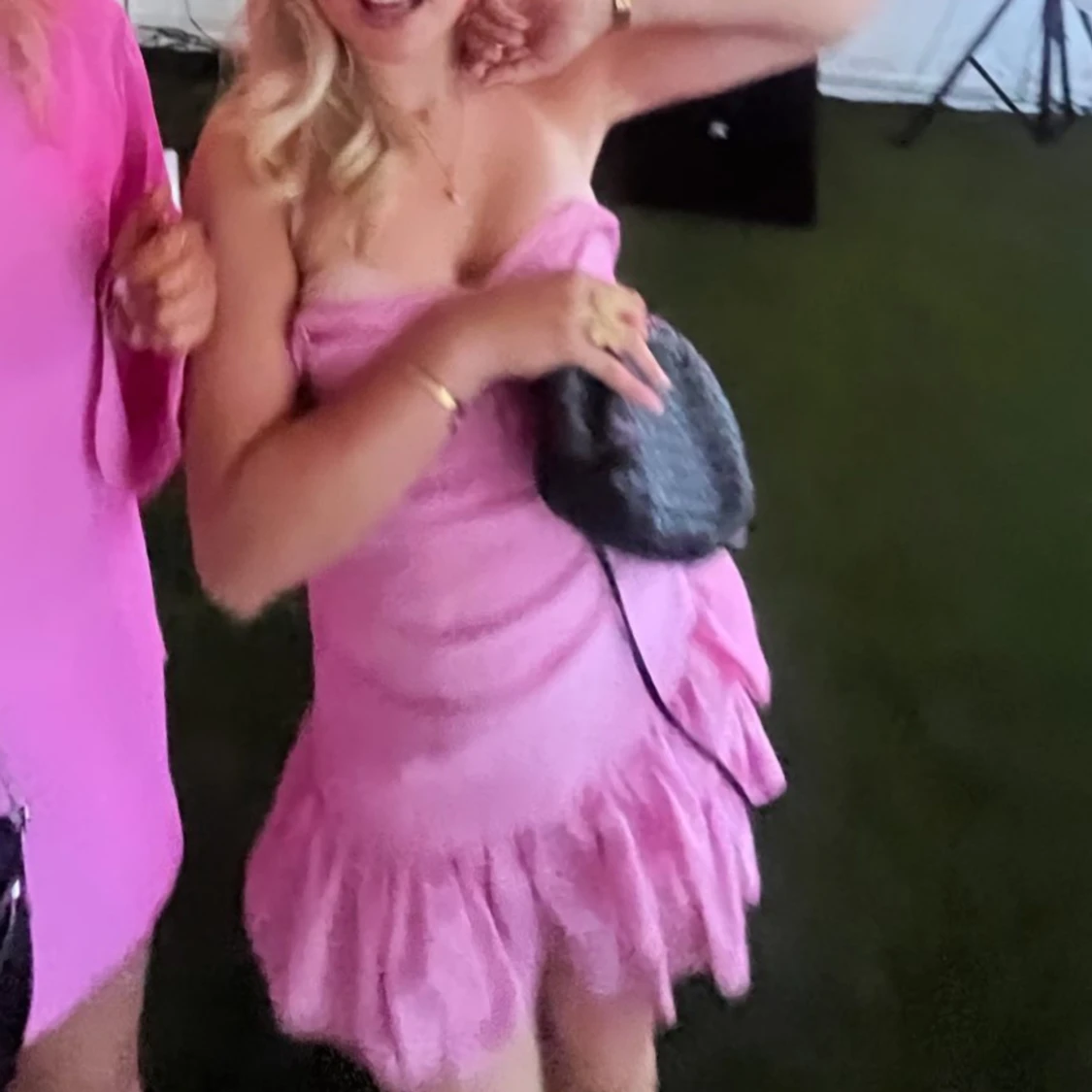 Rosa festklänning💗 - 90