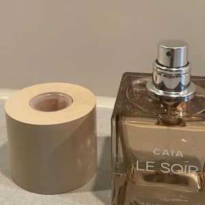 CAIA parfym - Helt ny parfym från CAIA. Aldrig testad eller använd, endast uttagen ur förpackningen som tyvärr inte finns kvar. LIMIDED EDITION som inte går att köpa längre. Nypris 595 kr