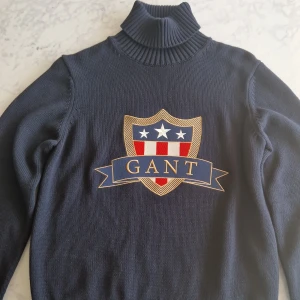 Gant tröja med polo krage - Helt oanvänd, perfekt till hösten och vintern, storlek 158/164.