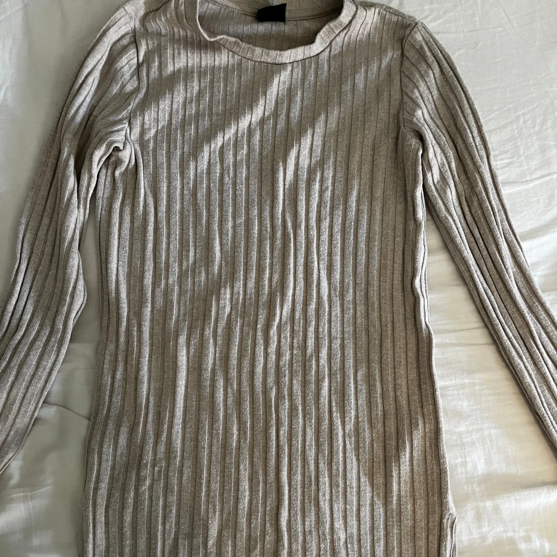 Långärmad tröja med slits  - 90