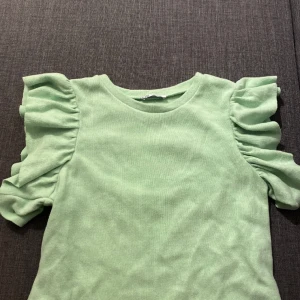 Grön zara blus  - Mintgrön zara blus 