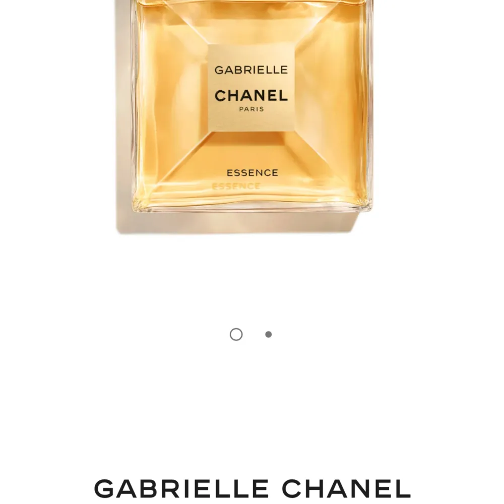 Nästan helt ny parfym från Chanel, köptes ca 1 månad sen och har knappt använts. Säljer pga hittat en annan parfym. Inget fel på den! Är väl ca 90ml kvar. Doftar sommrigt och fräscht! Dunder nu till i sommar!! Nypris 1889kr.. Accessoarer.