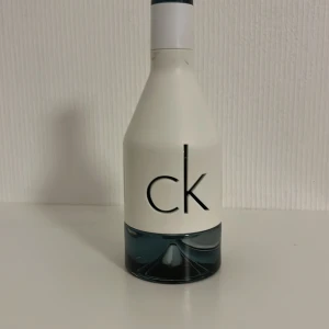 Ck parfym  - Knappast använd mer än hälften kvar
