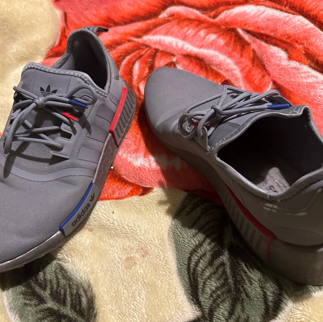 Adidas skor st 46  - 90