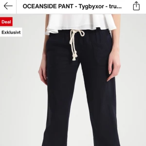 Roxy linnebyxor - Säljer mina svarta linnebyxor ifrån Roxy, storlek s, originalpris 599, är ca 170, BUDGIVNING I KOMMENTARERNA 