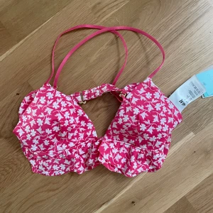 Bikini top  - Aldrig använd med prislapp