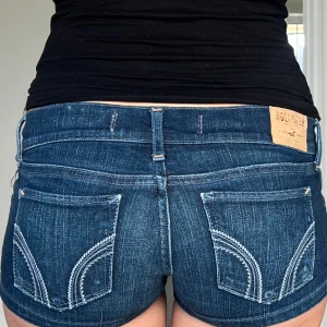 Shorts - från hollister, midjemått: 37cm rakt över