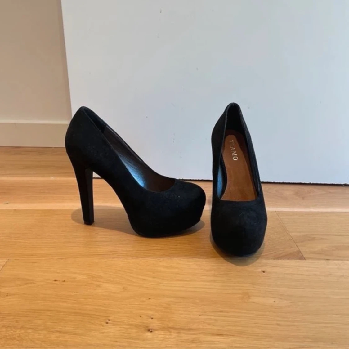 Höga klackeskor♣️🫧