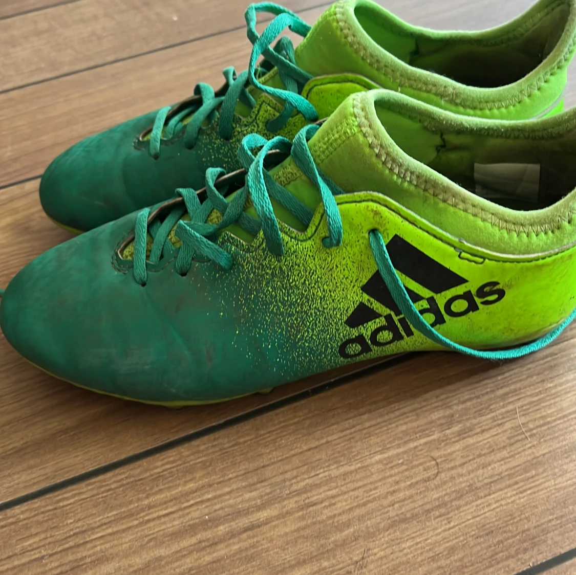 Fotbollsskor - 92