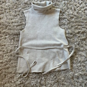 Knyt topp - Jätte fin tröja från zara inte alls mycket använd men as cool😍😍