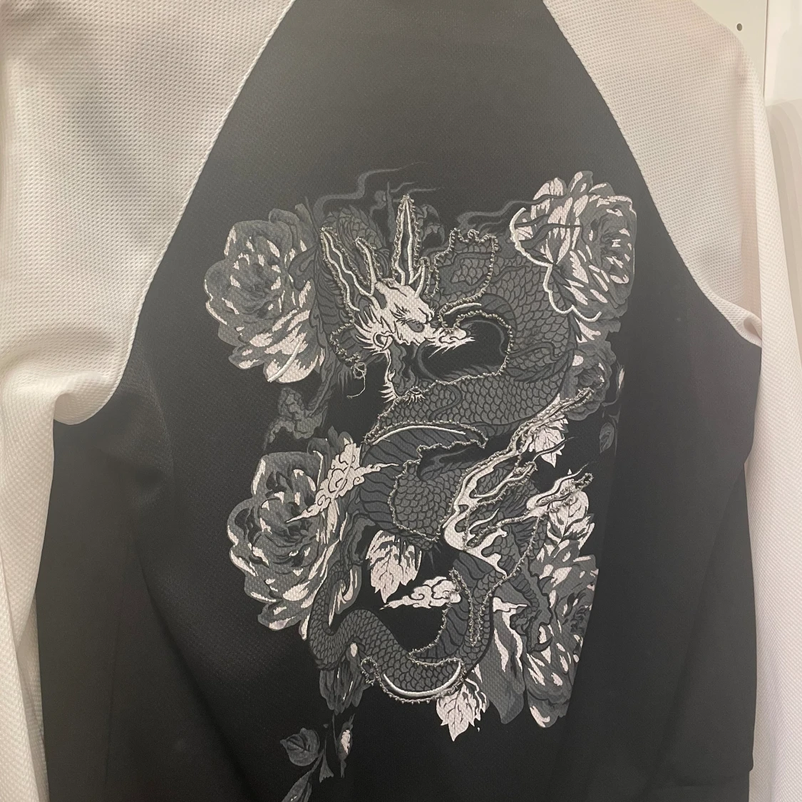 Bomberjacka med broderier