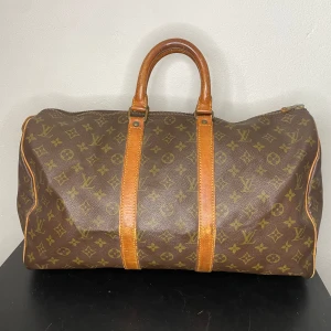 Louis Vuitton keepball - Size 45 bra skick