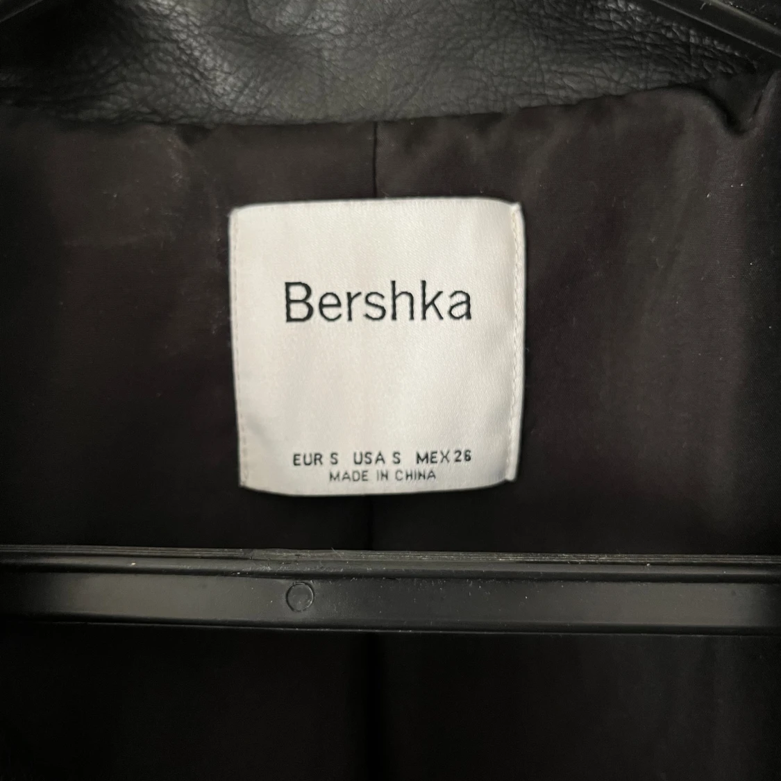 Skinnjacka bershka  - 93