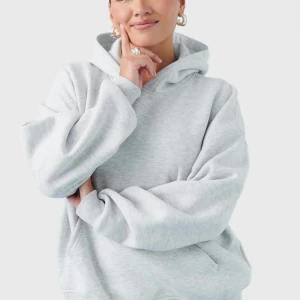Gina hoodie  - Basic gina hoodie Helt oandvänd inga defekter 