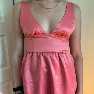 Rosa kort klänning 💝 - Rosa dröm 💘💘