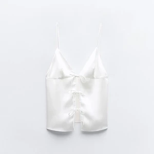 Topp - Supersöt topp från zara🤍🤍 Oanvänd med prislapp kvar