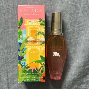 Brisa cubana Escada - Säljer nu denna lite använda parfymen för 300kr