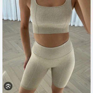 NYA träningshorts från Aimn - Helt nya oanvända träningsshorts från Biancas kollektion med Aimn. Finns ej att få tag i längre, nypris var 499🥰