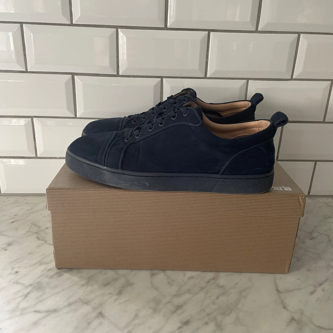 Christian Louboutin  - 91