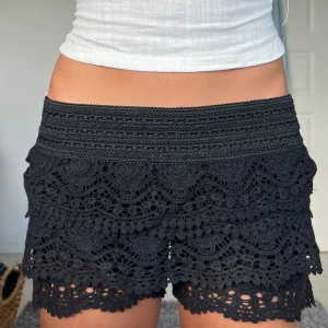 Spetsshorts - Midjemått: 33cm rakt över 💗