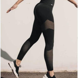 Söker Aimn boost i storlek s - Söker Aimn boost i storlek s