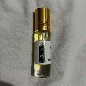 Arabians tonka montale  - Inspirerad parfymolja av montale arabians tonka. Högkoncentrerad olje extrakt och parfymen håller länge.  