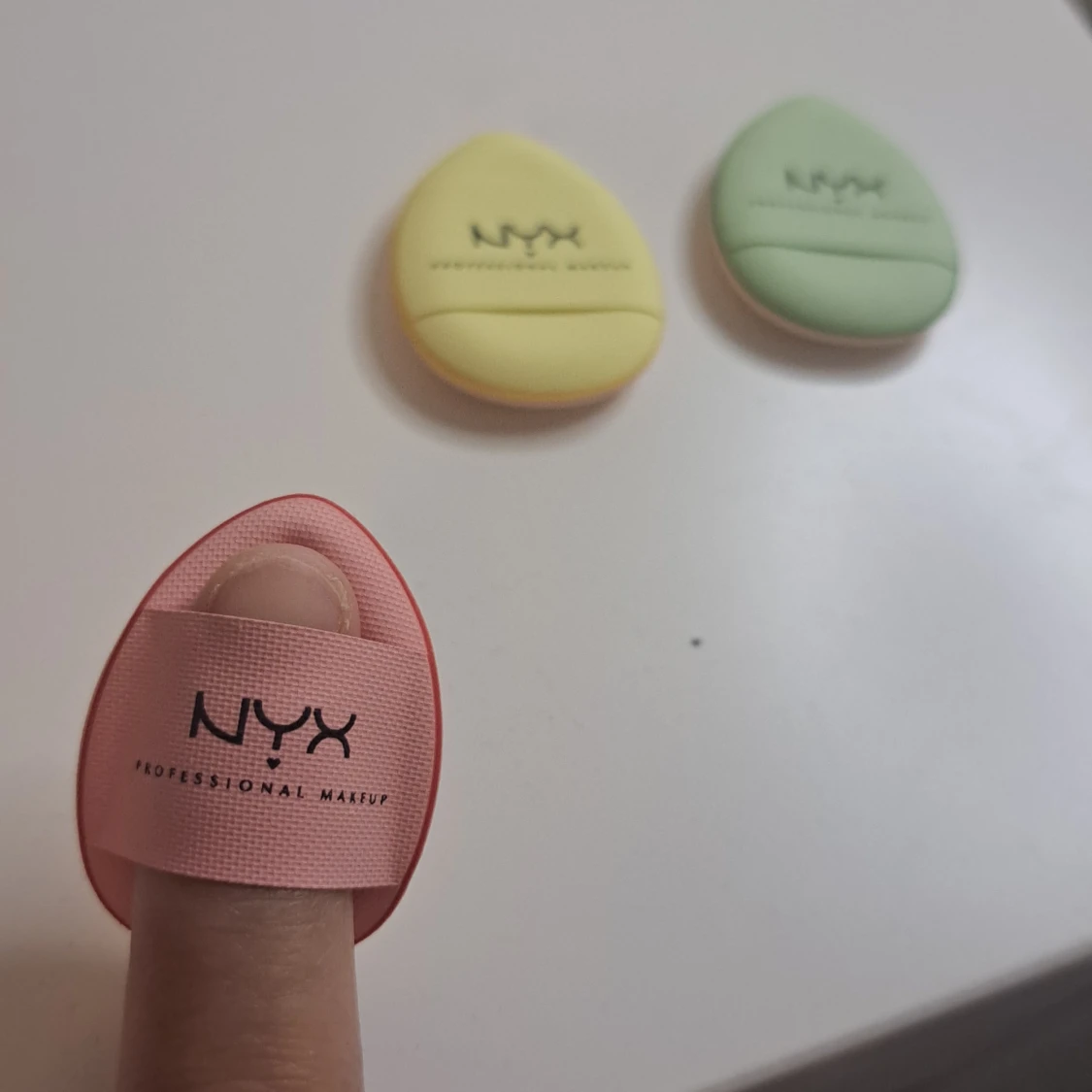 Oanvänd Nyx Makeup blender  - 91