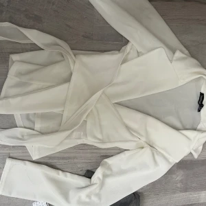 Blazer blus  - Fint skick med knytning 