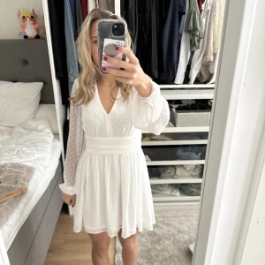 Bubbelpool klänning - Super fin Bubbleroom klänning som inte passar längre