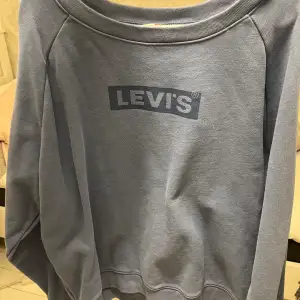 Säljer denna Levis tröja, använd fåtal gånger 🩵mycket bra skick 