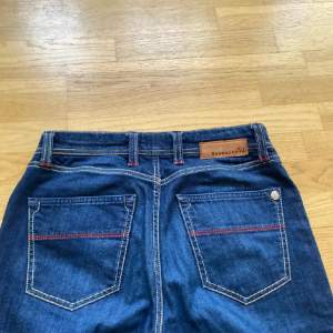 Snygga Tramarossa jeans herr | Storleken är 31 | Skicket är 9/10 | Hör av er vid frågor!