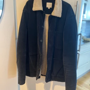 Vårjacka  - I mycket fint skick.  Storlek XL  