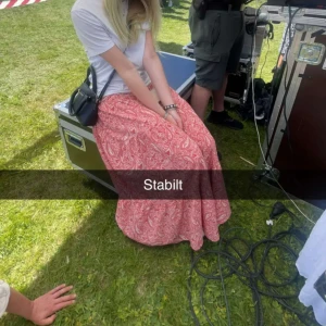 Långkjol  - Säljer denna Långkjol från zara🩷 använd fåtal gånger! 