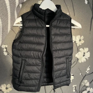 Väst - Väst från lager157 i bra skick🌟