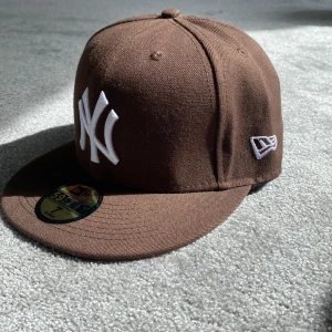 La keps  - Helt ny  Storlek 55,8 Skicka prisförslag, säljs billigt