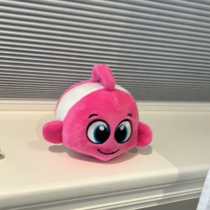 Gossedjur  - Här är sushi-rulle😀 Ett litet gossedjur i bra skick. Nästan helt nytt. 