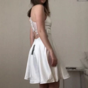 Studentklänning  - Snygg klänning från bubbleroom! 