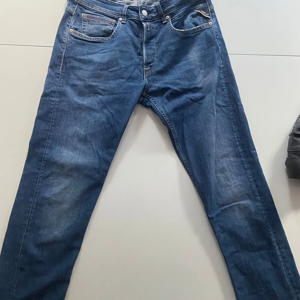 Blåa replayjeans modell grover. 32/32. . Jeans & Byxor.
