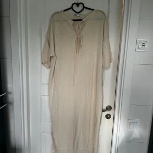 Zara klänning - Oanvänd! 
