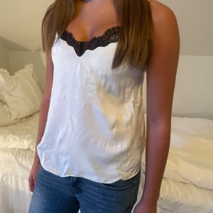 Spetslinne - Super fint spetslinnne 💗💗