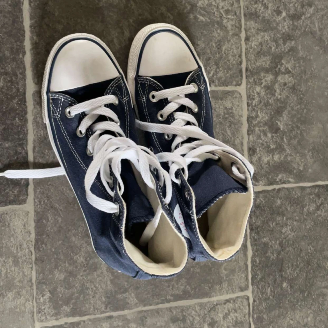 Converse bred modell - 91