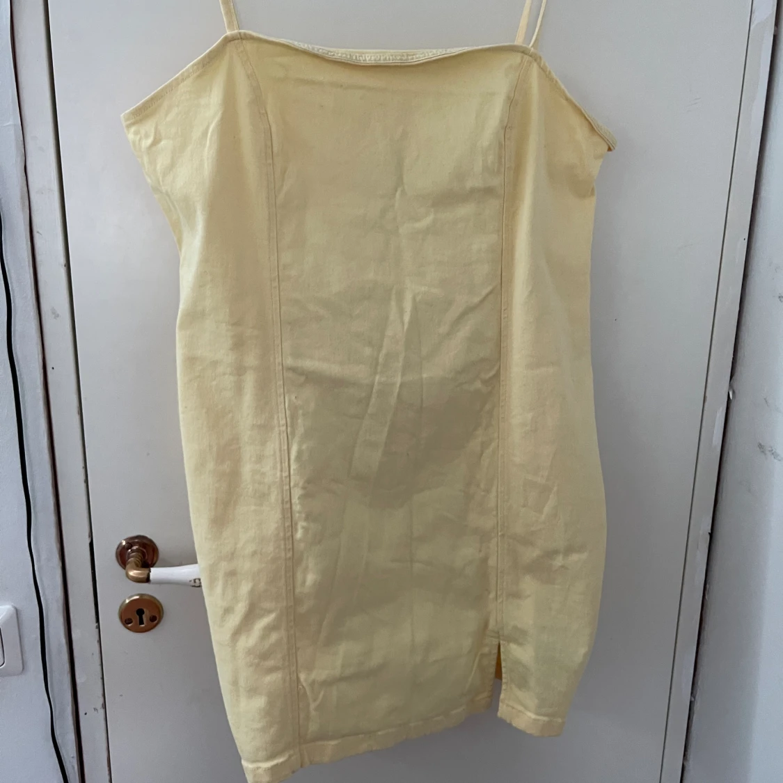 Gul jeans klänning  - 91