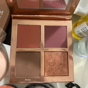 Caia pallet  - Hej, jag säljer min Caia pallet i färgen Cute. Endast testad. Ordinarie pris är 449kr. Kan sälja för 269kr vid snabba äffer