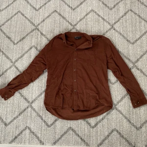 Manchesterskjorta - Använd skjorta 